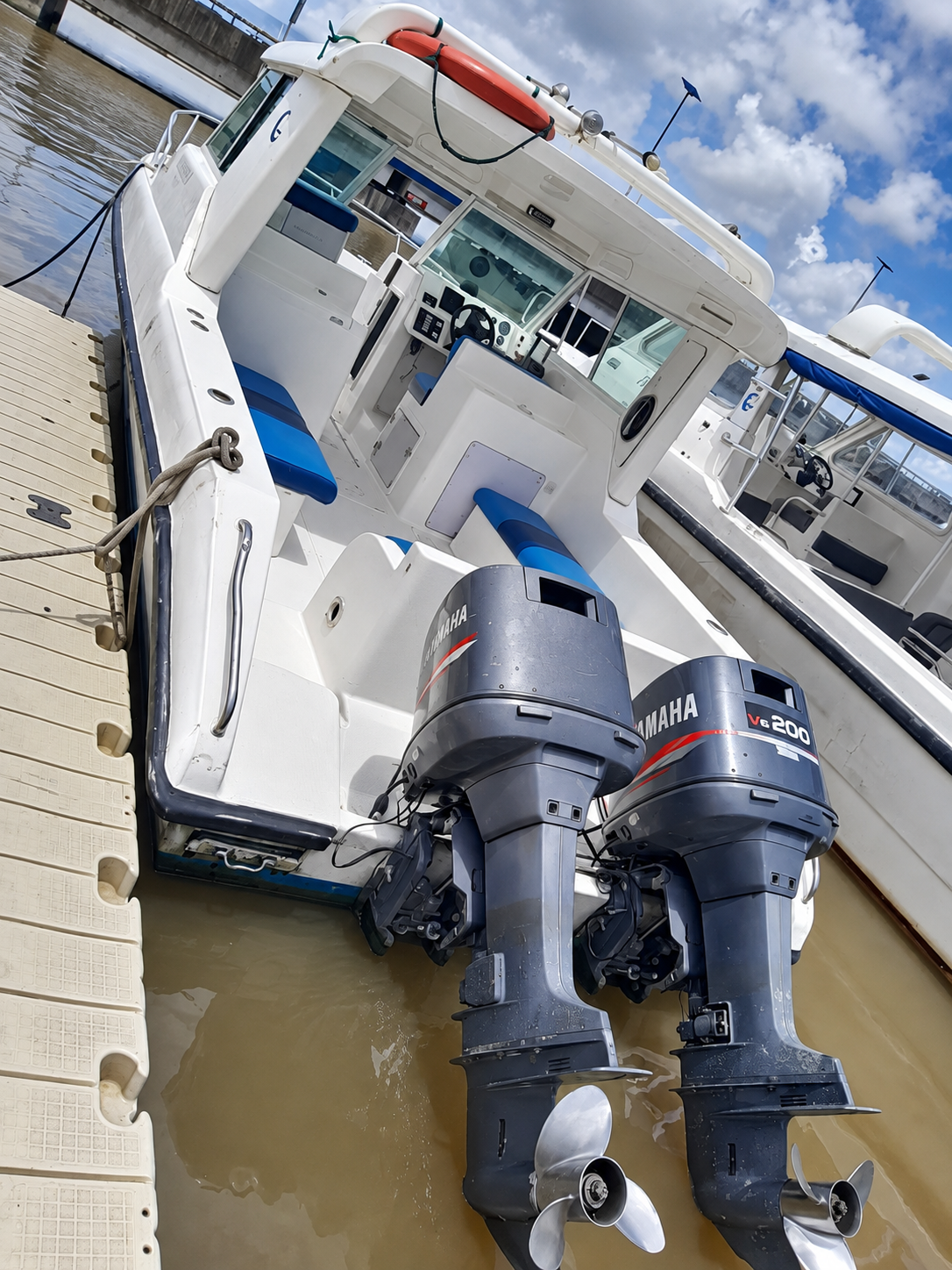 Dolphine Center Console Walkaround